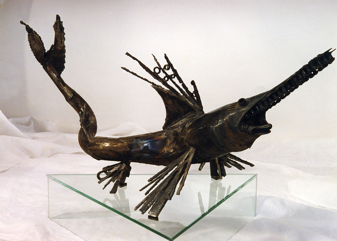 Андрей Асерьянц. "Рыба-пила", 1992. Металл, 150 см. Фото из архива Андрея Асерьянца