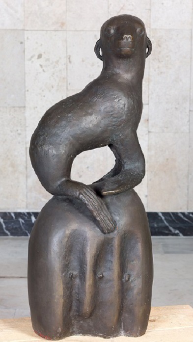 ''Котик на камне'', 1981. Бронза, 91х30х34 см.Государственная Третьяковская галерея