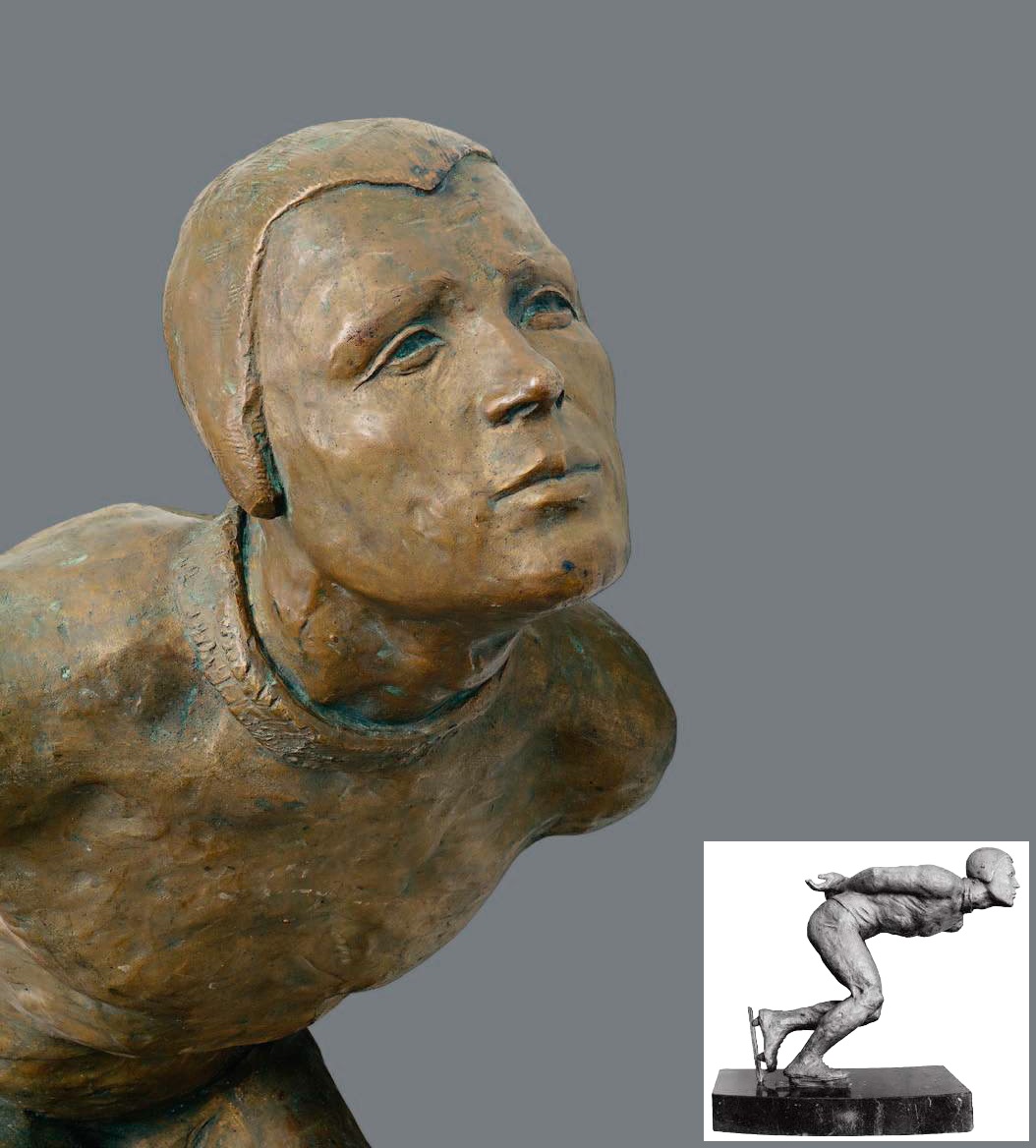 Александр Дейнека. "Конькобежец" (фрагмент 2), 1940. Бронза, 109х33х49,5 см. Ярославский художественный музей. Фото из альбома ''Дейнека. Монументальное искусство. Скульптура''. М., Издательская программа ''Интерроса'', 2011