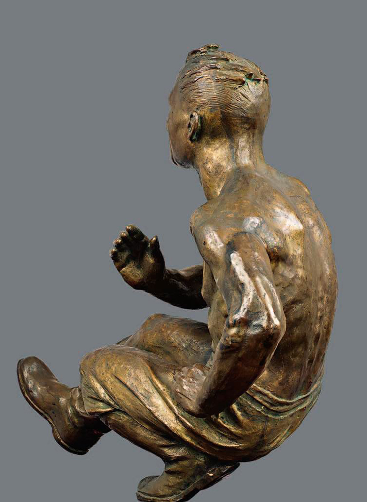 Александр Дейнека. Гопак (ракурс 2), 1941. Бронза, 70х78х32 см. Курская государственная картинная галерея имени А.А. Дейнеки. Фото из альбома ''Дейнека. Монументальное искусство. Скульптура''. М., Издательская программа ''Интерроса'', 2011