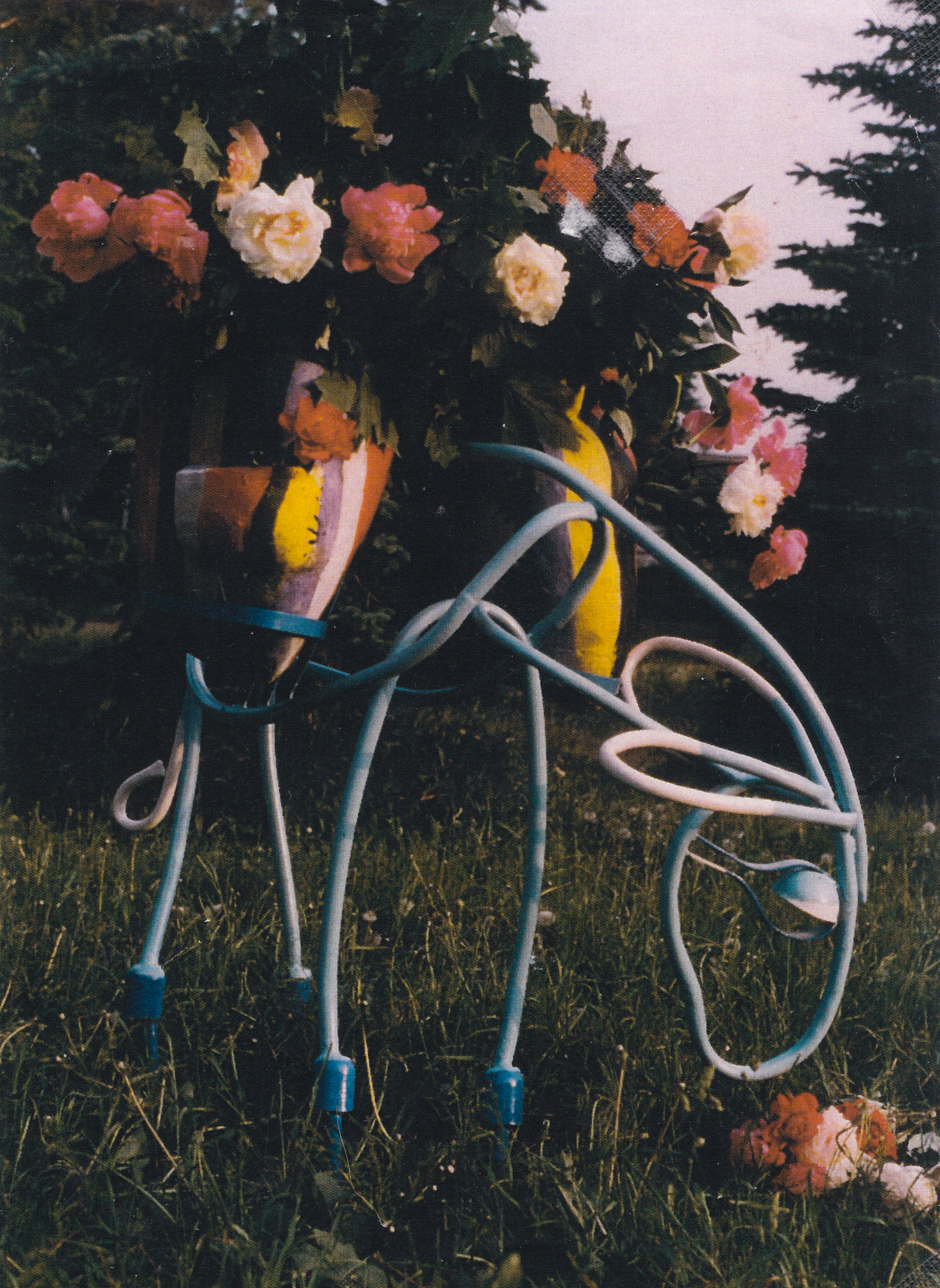 Валерия Доброхотова. "Ослик", 1996. Металл, краска. Детская площадка, Москва. Фото из архива Валерии Доброхотовой