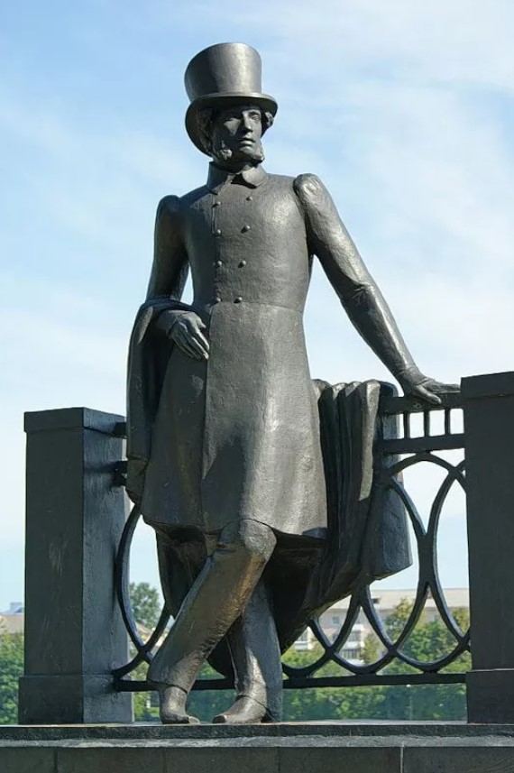 Памятник А.С. Пушкину (фрагмент), 1974.Фото: pamyatnikpushkinu.ru