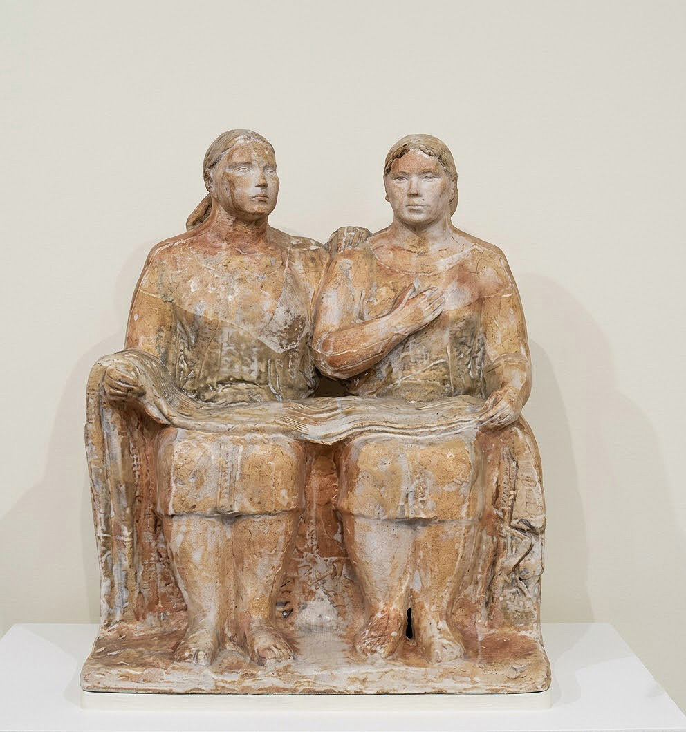 Ивановские ситцы, 1960-е. Гипс тонированный, 75х62х35 см.Государственный музей городской скульптуры, С.-Петербург. Фото: goskatalog.ru