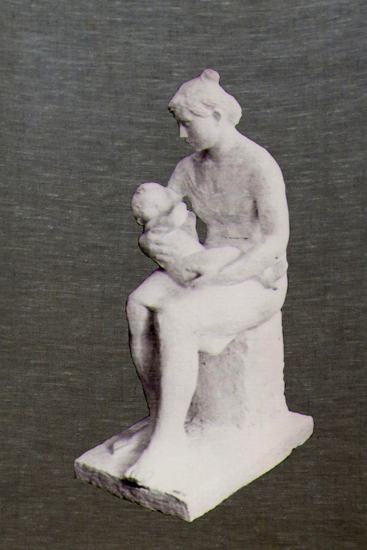 ''Мать''. Гипс, 135х72х60 см.Павловский историко-художественный музей имени Г.Ф. Борунова, Алтайский край. Фото: goskatalog.ru