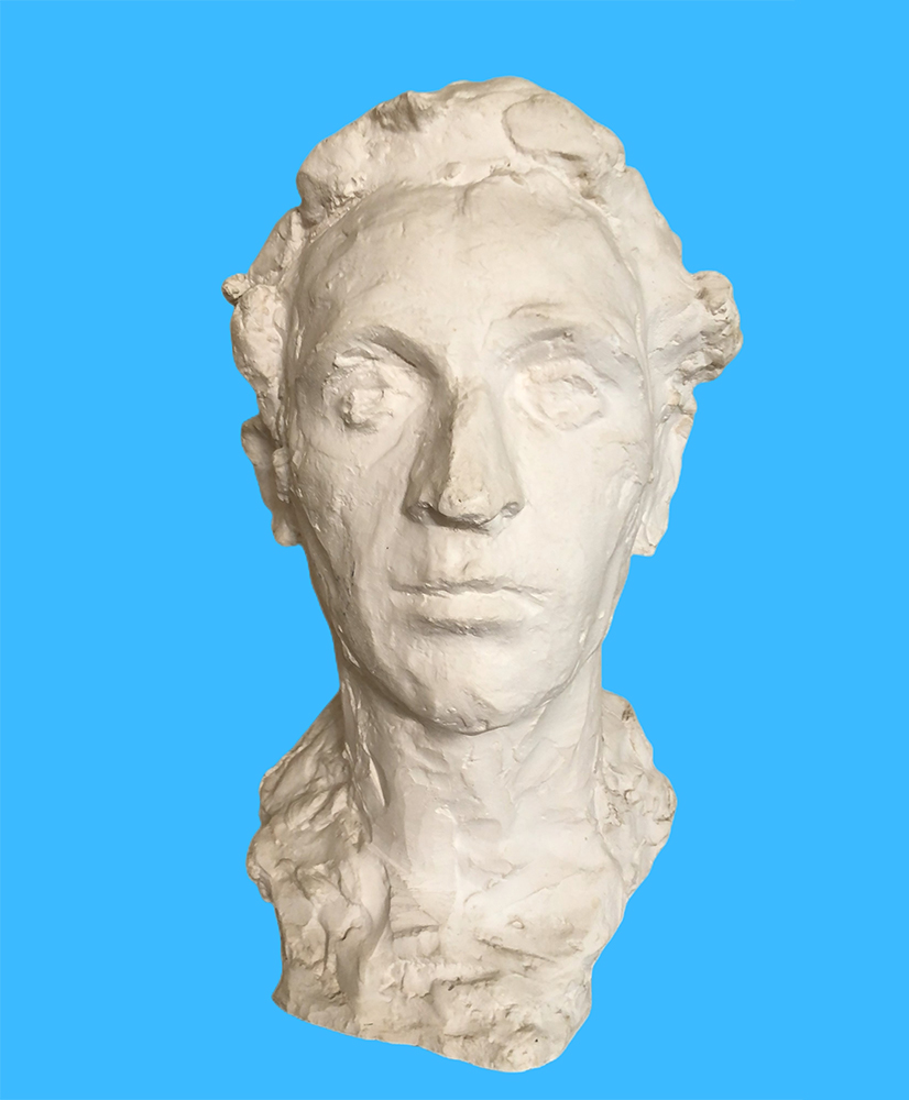 "Портрет сына" (В.А. Малахин), 1968. Гипс, 43х25х26 см. Фото из архива В.А. Малахина