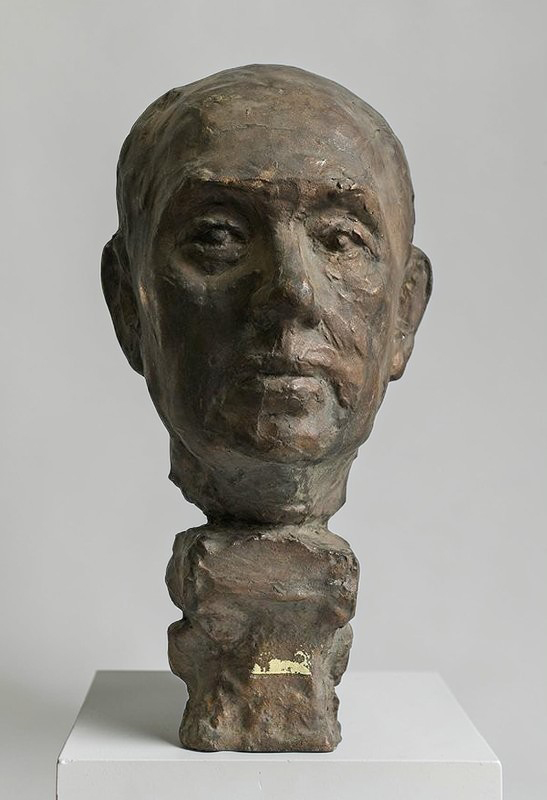 ''Портрет Лапицкого'' после 1950. Бронза, патинирование, 40,5х20х24,5 см.Новосибирский государственный художественный музей. Фото: goskatalog.ru