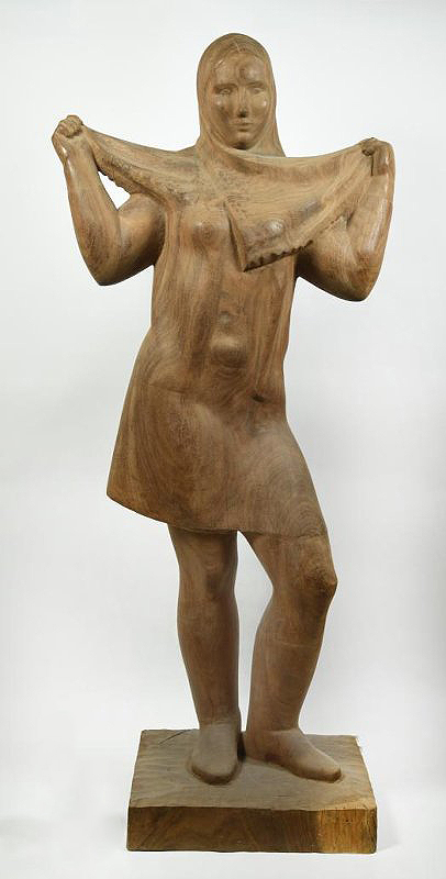 ''Катюша'', 1981. Красное дерево, 125х55х30 см.Научно-исследовательский музейпри Российской академии художеств, С.-Петербург.Фото: goskatalog.ru