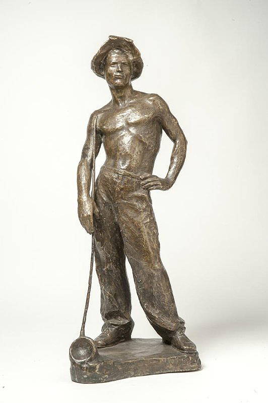 ''Молодой сталевар'', 1941-1943. Бронза, 50х22х25 см.Государственный Русский музей, С.-Петербург. Фото: goskatalog.ru