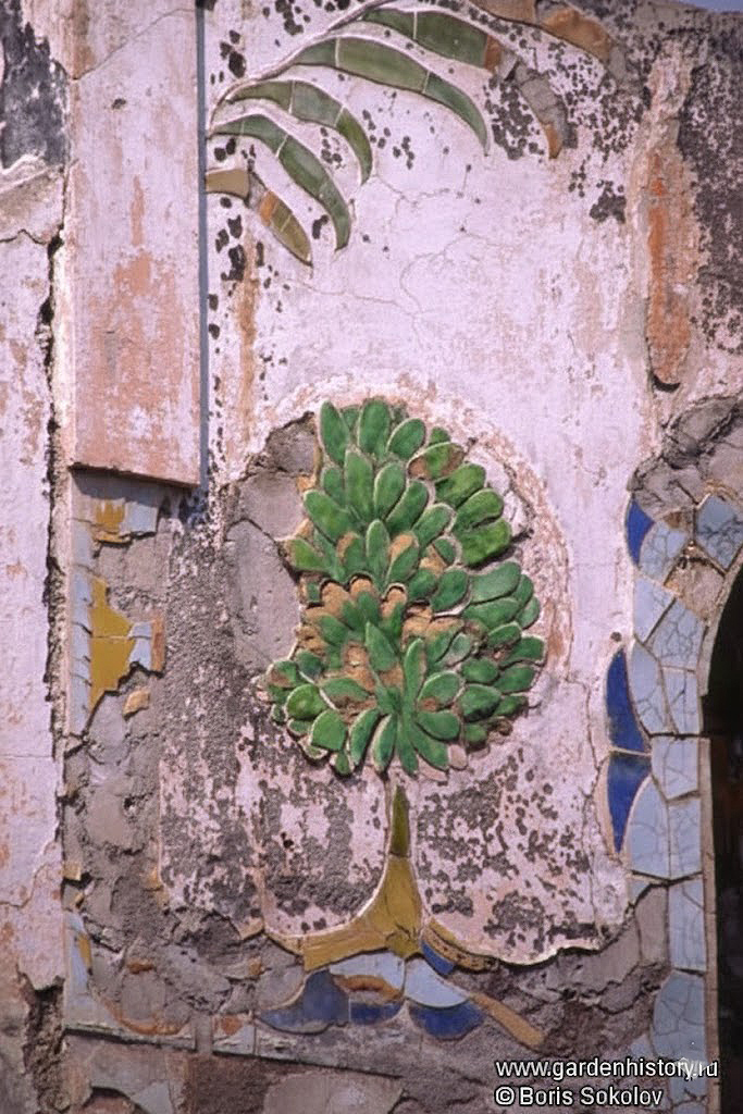 Новый Кучук-Кой. Главный дом. Восточный фасад.Фрагмент пейзажной композиции