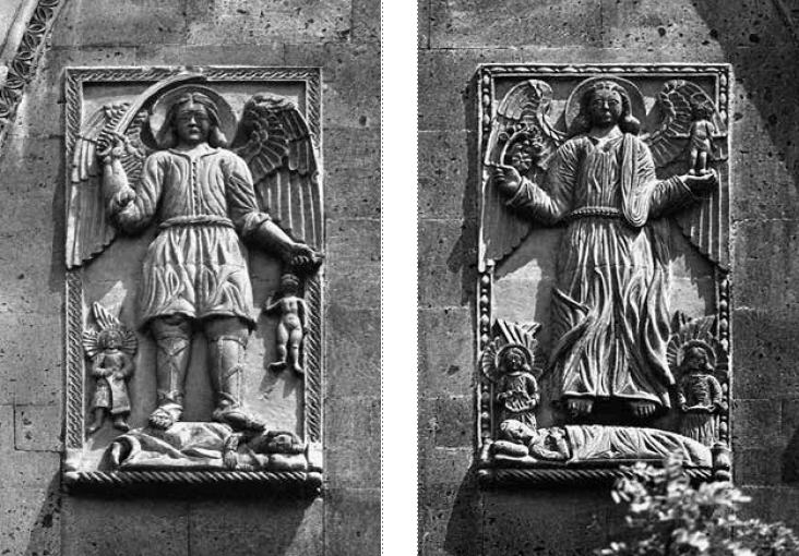 Каменные ангелы на стене церкви в Александрополе.Фото из книги: ''С.Д. Меркуров. Воспоминания...'', М., Kremlin Multimedia, 2012