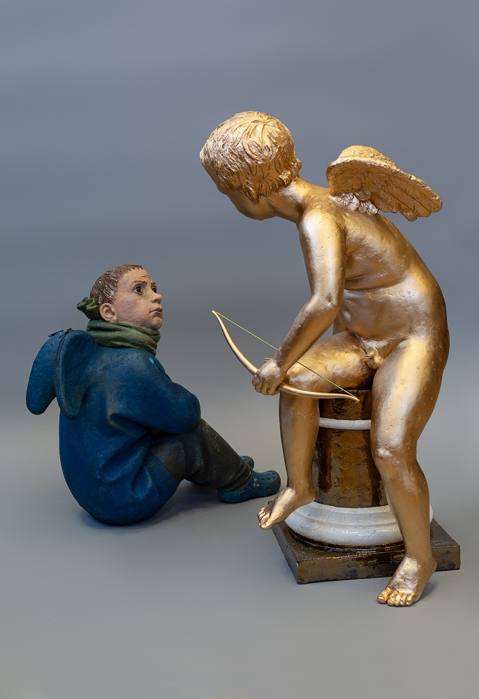 ''Купидон предлагает ангелу пострелять из лука'', 2021.Искусственный камень, 70х70х35 см, 110х45х55 см
