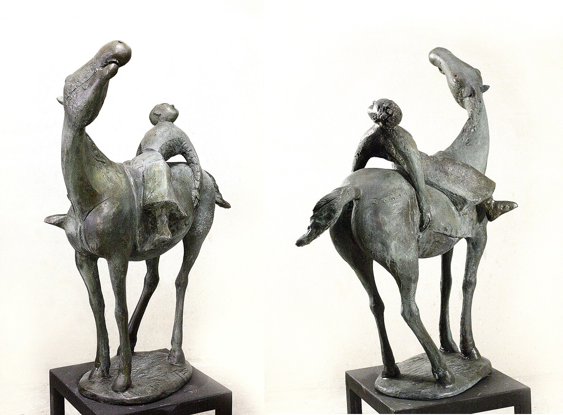 Владимир Потлов. "Млечный путь" (ракурсы), 2025. Композит, патина, 100х100х47 см. Фото из архива Владимира Потлова 