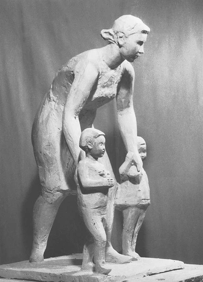Вера Рунёва. "Ясли", 1969. Глина. Фото из архива Веры Рунёвой