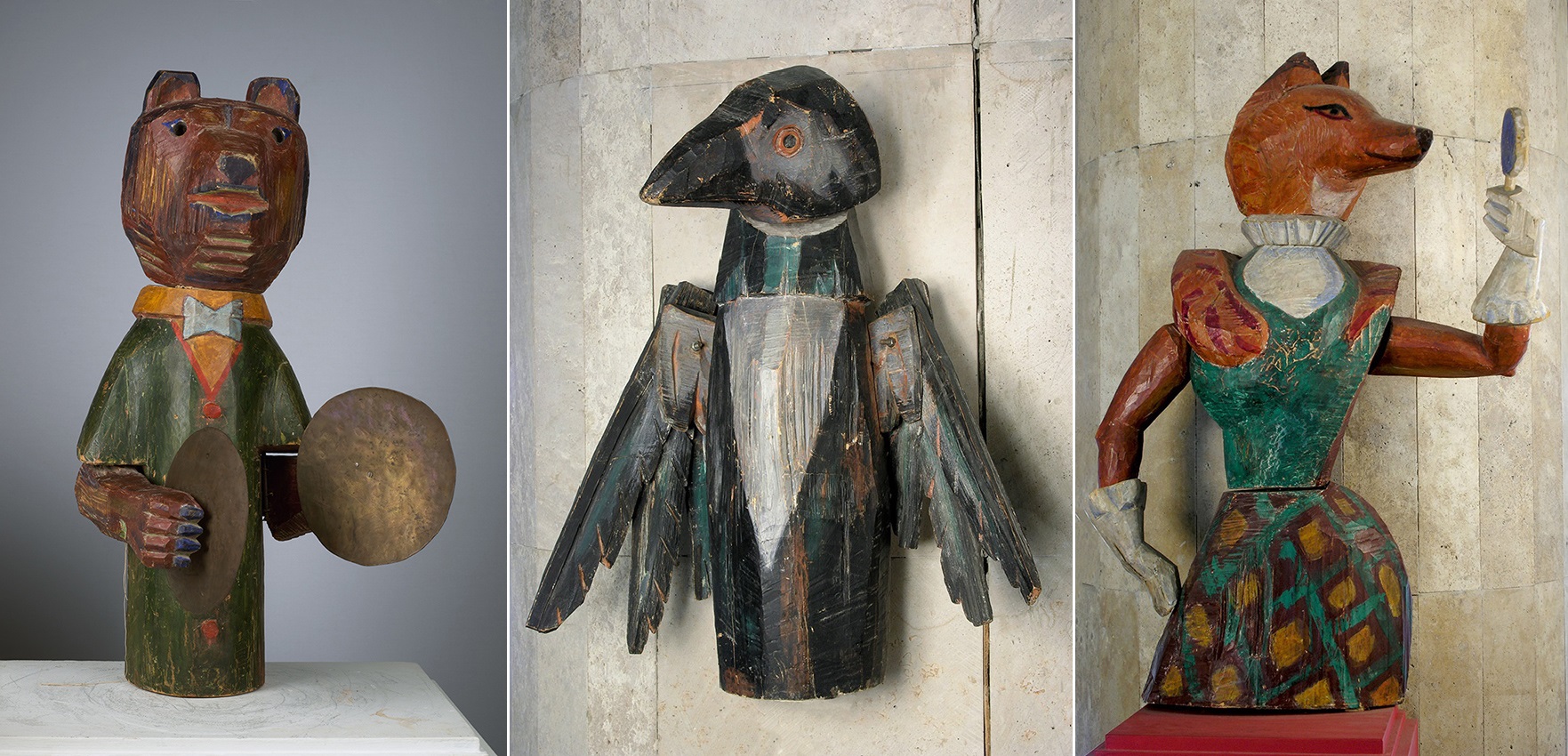 ''Медведь'', ''Ворона'', ''Лиса'', 1969-1970. Дерево, роспись, металл, 81х32х45 см, 69х48х39 см, 80х58х33 см.Авторские модели кукол для часов на фасаде Театра кукол имени С.В. Образцова в Москве. Государственная Третьяковская галерея, Москва