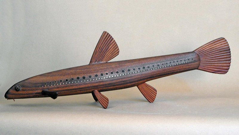 Дмитрий Воронин. "Голец", 1988. Дерево, металл, инкрустация, 26,7х82,5х15,5. Ярославский художественный музей