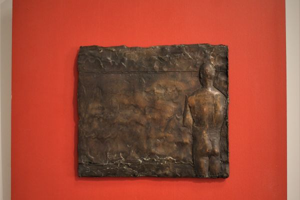 Виктор Корнеев. Из серии ''Наброски'', 2017. Бронза, 40х40х5 см. Фото из архива Виктора Корнеева