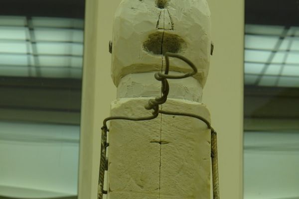 Анатолий Комелин. ''Знаки бытия''. Фрагмент экспозиции в РАХ, Москва, 2018. Фото из архива А. Комелина