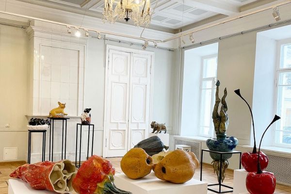 Фрагмент экспозиции выставки Ярко!