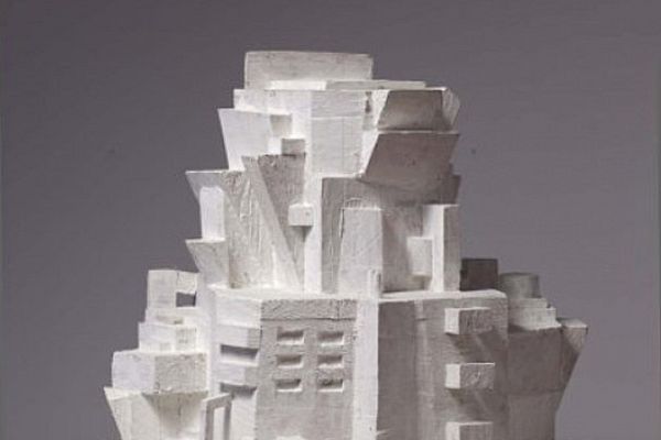 Игорь Шелковский. Дом кино, 1995. Дерево, краска, 56х44х47 см. Фото: www.brykina.com