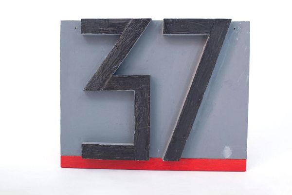 Игорь Шелковский. ''37''. Из серии 1937, 2014. Дерево, ДСП; ассамбляж, акрил,  50х63х7 см. Государственный музей истории ГУЛАГа, Москва