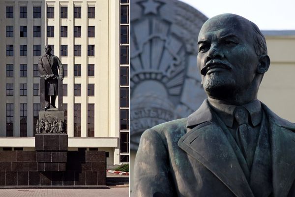 Матвей Манизер. 1933 Памятник В.И. Ленину. Бронза, лабрадорит, высота фигуры 700 см. Архитектор И.Г. Лангбард. Минск, Белоруссия. Уничтожен фашистами в 1941, восстановлен в 1945. Фото (справа): Julian Nyča