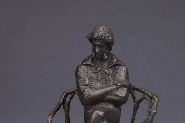 Олег Комов. ''А.С. Пушкин'', 1979. Бронза, 22,3х15х27,5 см. Государственный музей А.С. Пушкина, Москва