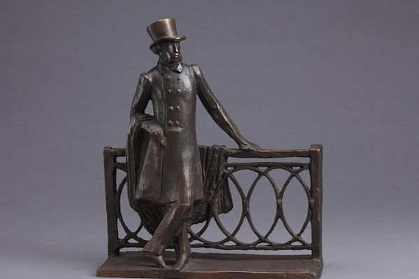Олег Комов. ''А.С. Пушкин'', 1979. Бронза, высота 25,3 см. Государственный музей А.С. Пушкина, Москва