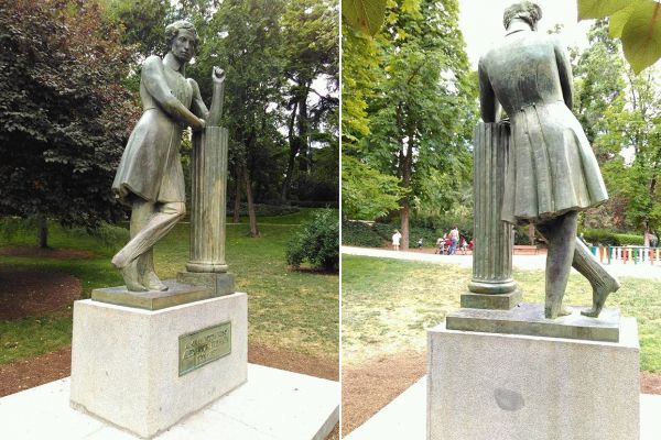 Олег Комов. Памятник А.С. Пушкину (ракурсы), 1981. Бронза, гранит, высота фигуры 230 см, высота постамента 120 см. Архитекторы Н.И. Комова, Э. Паласис. Мадрид, Испания. Фото Томаса Номака