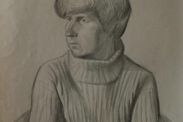 Олег Комов. Скульптор Луция Даугавиете, 1971. Бумага, карандаш, 42х30,2 см. Пензенская областная картинная галерея имени К.А. Савицкого