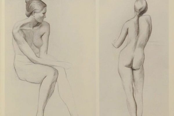 Олег Комов. Сидящая, 1979. Бумага, карандаш, 54х42 см;  Обнаженная со спины, 1978. Бумага, карандаш, 54х46 см. Фото: альбом ''Олег Комов'', М., ''Советский художник'', М., 1988