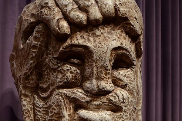 Сергей Конёнков. Богатырь Кузьма Сирафонтов, 1913. Гипс тонированный, 66х59х45 см. Серпуховский историко-художественный музей, Московская область