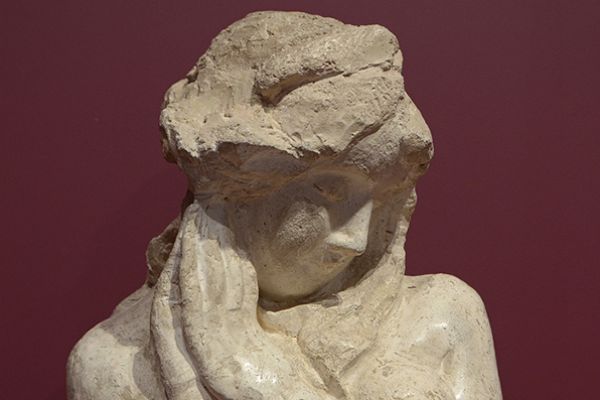 Сергей Конёнков. Купава (Этюд к Русалочке), 1916. Гипс, 47х40х28 см. Серпуховский историко-художественный музей, Московская область. Фото: miss-goodwrong.livejournal