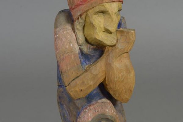 Сергей Конёнков. Баба-яга, 1940-е. Дерево, 25,5х10х7 см. Всероссийский музей декоративного искусства, Москва