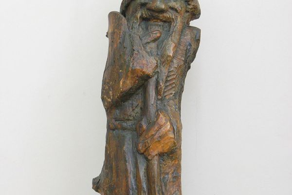 Сергей Конёнков. Мы - Ельнинские, 1941-1942. Дерево, 97х35х34 см. Мемориальный музей ''Творческая мастерская С.Т. Конёнкова'', Москва. Фото Ирины Седовой