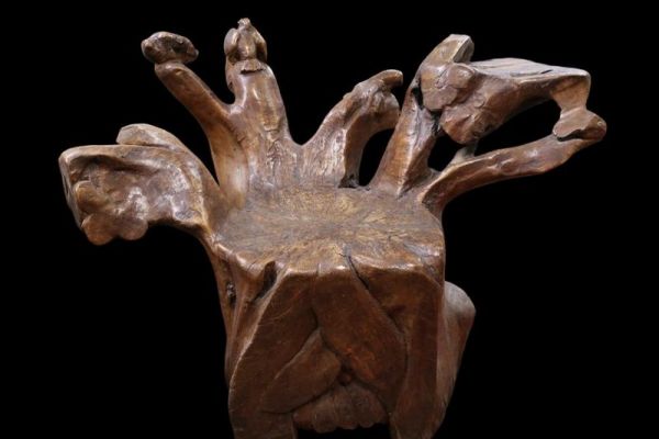 Сергей Конёнков. Птицы (кресло), 1939. Дерево, 70х100х65 см. Мемориальный музей ''Творческая мастерская С.Т. Конёнкова'', Москва