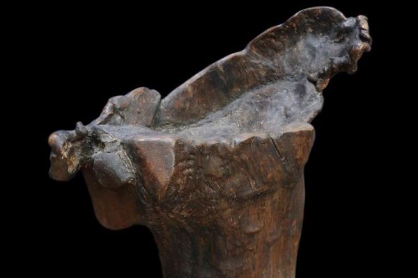 Сергей Конёнков. Стульчик, 1959. Дерево, 56х65х35 см. Мемориальный музей ''Творческая мастерская С.Т. Конёнкова'', Москва