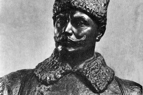 Надежда Крандиевская. Портрет С.М. Буденного, 1928. Бронза. Государственный центральный музей современной истории России, Москва. Фото из альбома ''А.В. Парамонов. Н.В. Крандиевская'', М., ''Советский художник'', 1969