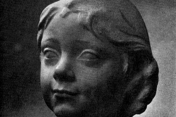 1962 Таня, 1962. Мрамор. Фото из альбома А.В. Парамонов. Н.В. Крандиевская, М., Советский художник, 1969