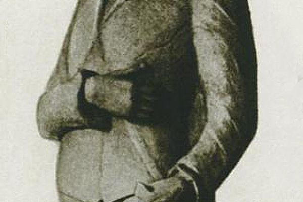 Беатриса Сандомирская. Модель памятника Робеспьеру для Александровского сада в Москве, 1918