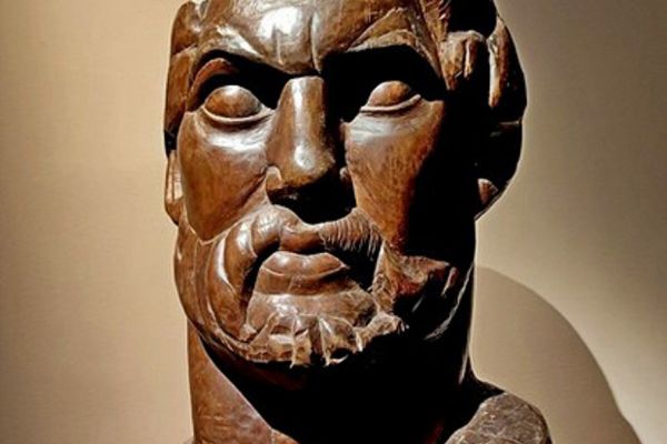 Беатриса Сандомирская. Степан Разин, 1928. Дерево тонированное, 73х49,2х45 см. Государственная Третьяковская галерея, Москва. Фото. етербург. Фото bogachkova1957.livejournal.com