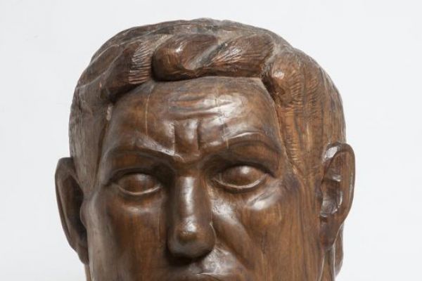 Беатриса Сандомирская. 1928 Выдвиженец, 1928. Дерево тонированное, 56х40х44 см. Государственный Русский музей, С.-Петербург