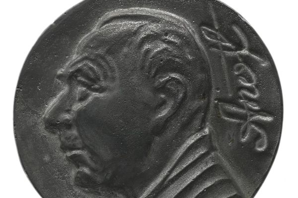 Владимир Похалецкий. Александр Иосифович Похалецкий (отец В.А. Похалецкого), 1980. Из серии Семья. Свинец, диаметр 11 см