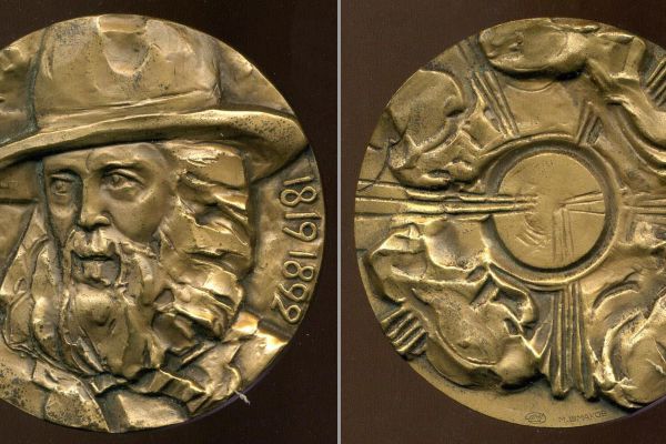 Марк Шмаков. Уолт Уитмен, 1972. Памятная медаль к 150-летию со дня рождения поэта. Томпак, диаметр 60 мм. Государственный исторический музей Южного Урала, Челябинск