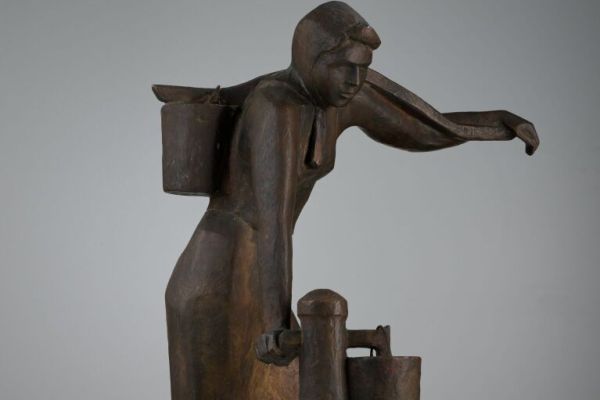 Юрий Чернов. У колонки, 1966. Бронза, 65х46х31 см. Государственная Третьяковская галерея, Москва