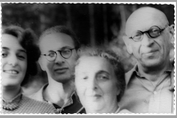 6-i-n-tsimmerlin-d-s-ptashkina-i-ikh-deti-vladimir-i-elizaveta-konets-1940-kh7B458F3D-99C2-3E79-C81B-FD796A5FA437.jpg