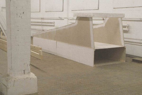  Анатолий Комелин. ''Зона свободной ответственности. Фрагмент экспозиции. Проект ''Фабрика'', Москва, 2012. Фото из альбома ''Анатолий Комелин. Знаки бытия'', Москва, 2014