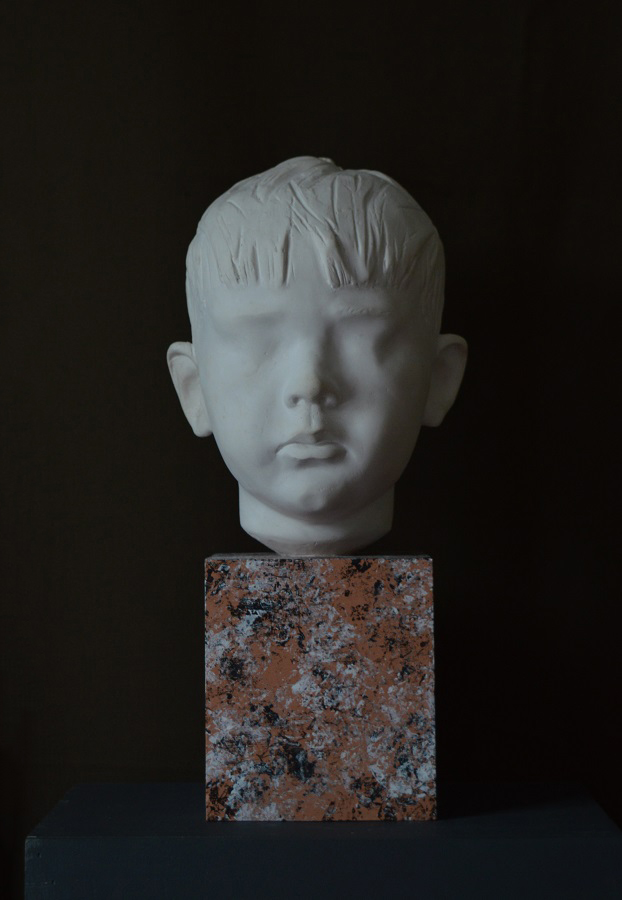 Портрет сына, 2021. Гипс тонированный, 38х17х18 см.